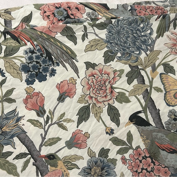 Pottery Barn Bloom Sateen Duvet Cover and 3 Euro shams. - Picture 4 of 10